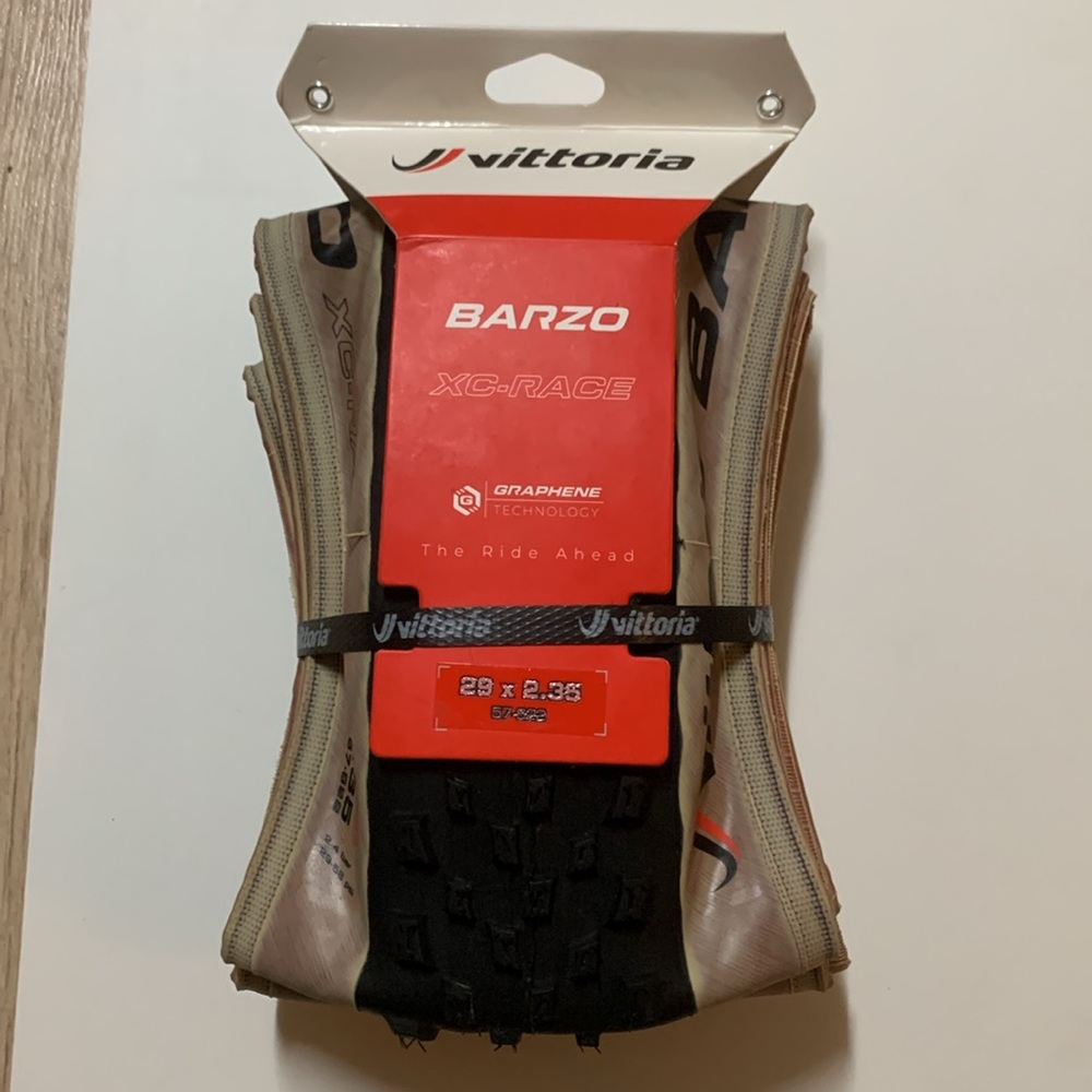29 x 2.35", vittoria barzo xc-race
